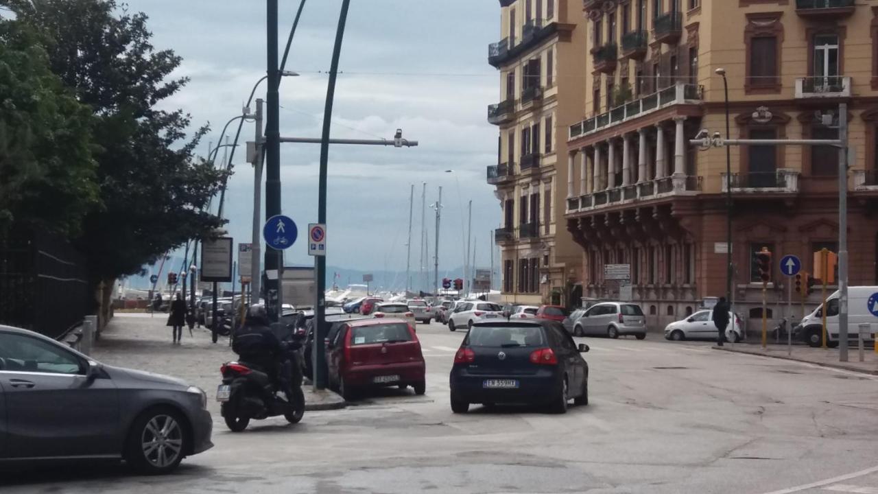Casa Sannazzaro Appartement Napels Buitenkant foto